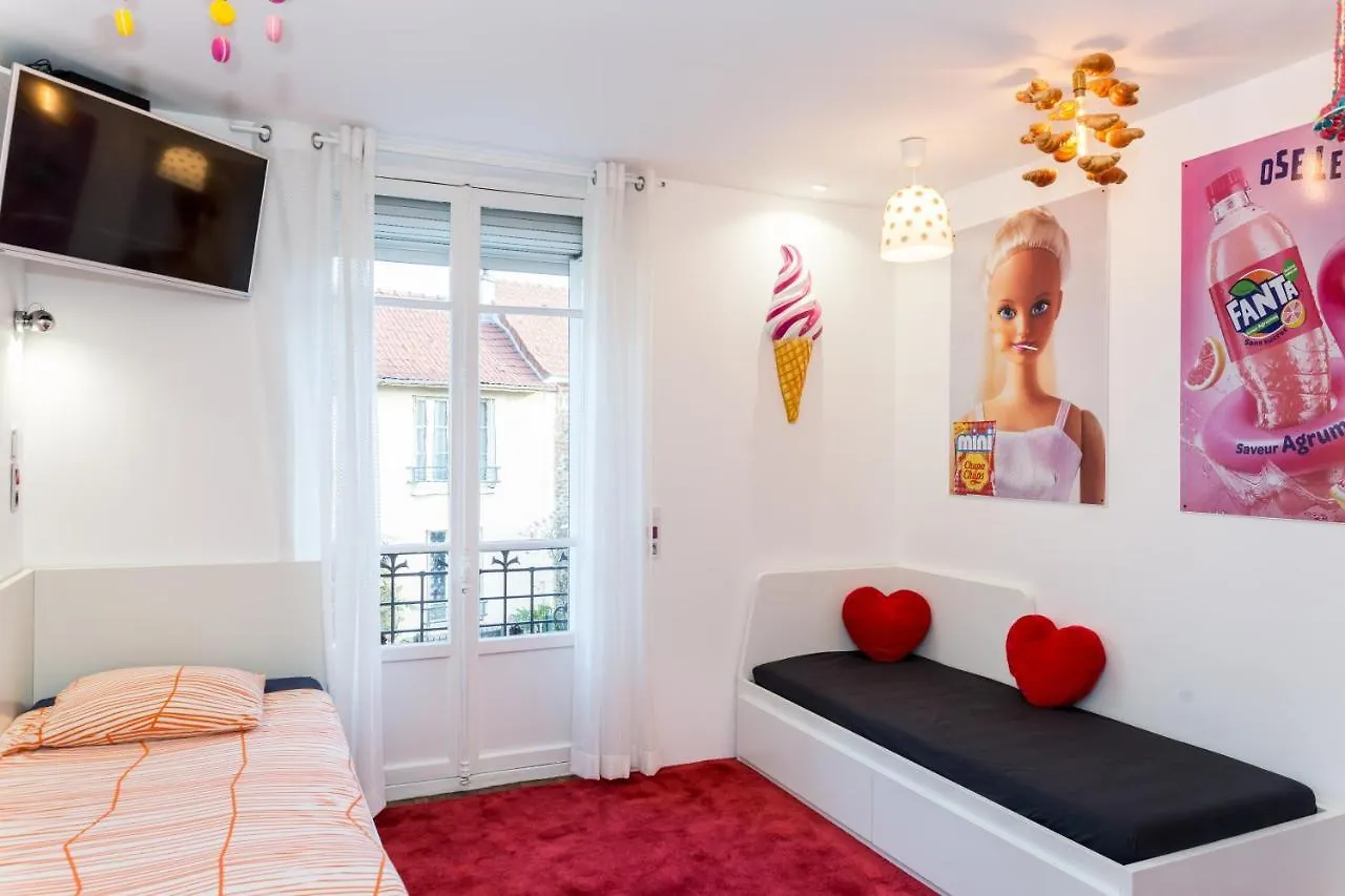 Bonjour Paris Bed & Breakfast France