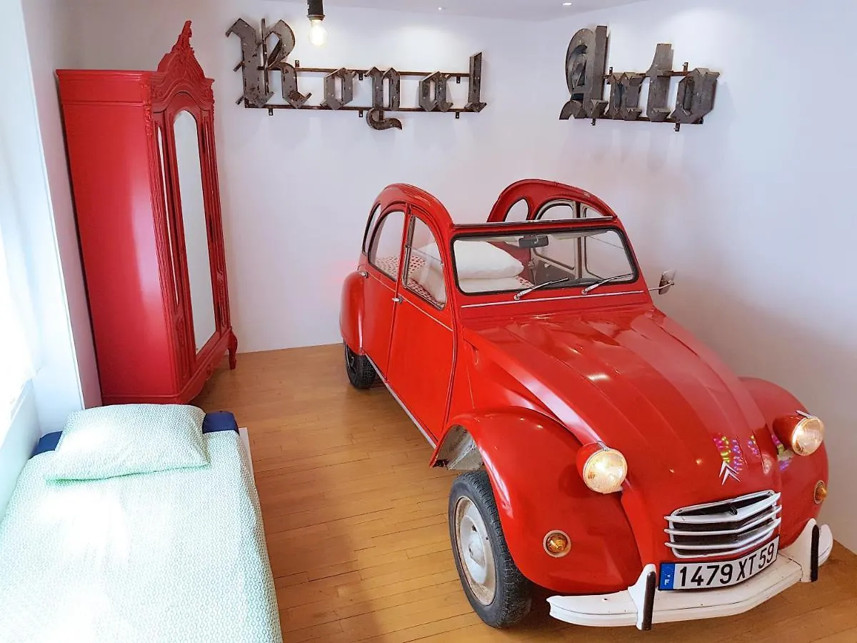 Bonjour Paris Bed & Breakfast France