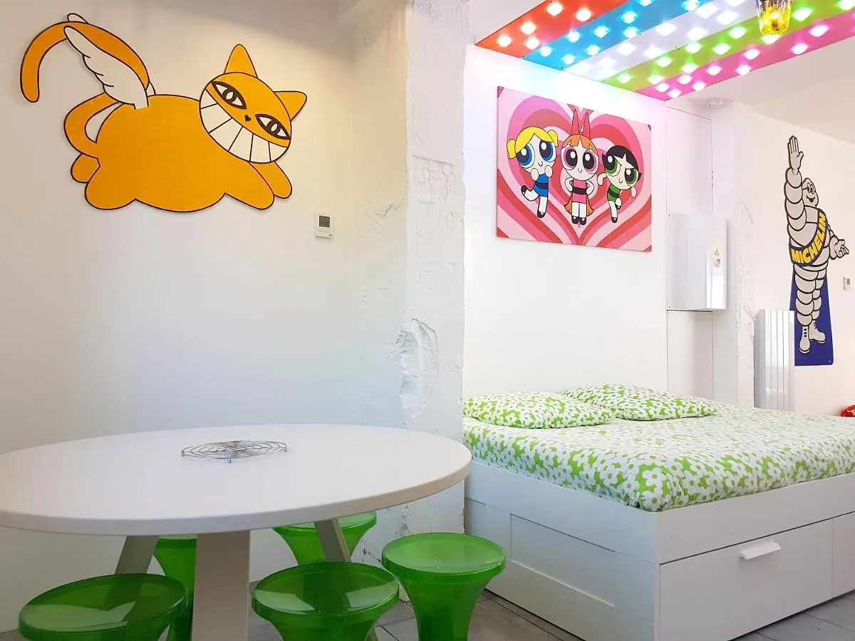 Bonjour Paris Bed & Breakfast