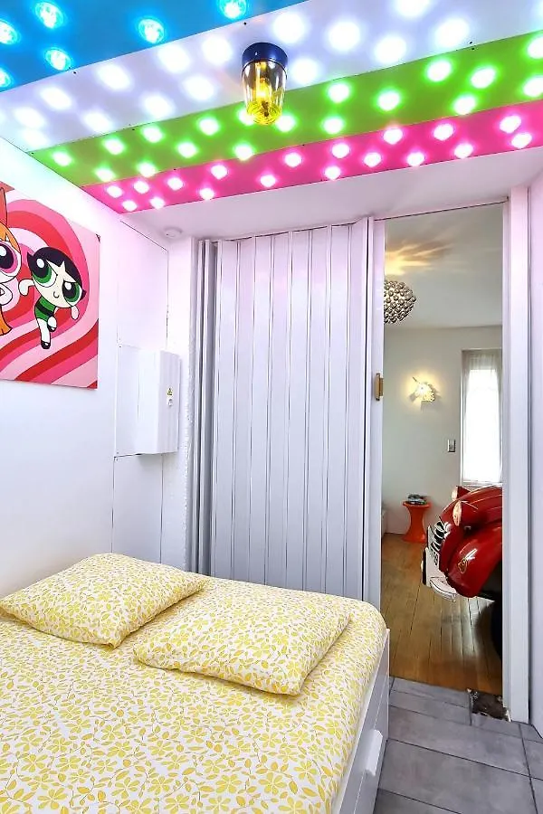 Bonjour Paris Bed & Breakfast France