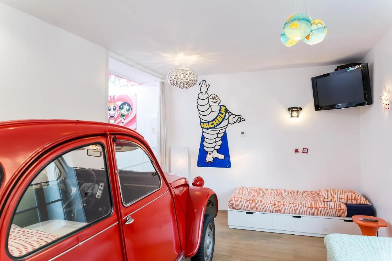Bonjour Paris Bed & Breakfast