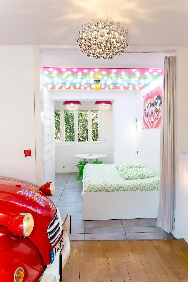 Bonjour Paris Bed & Breakfast