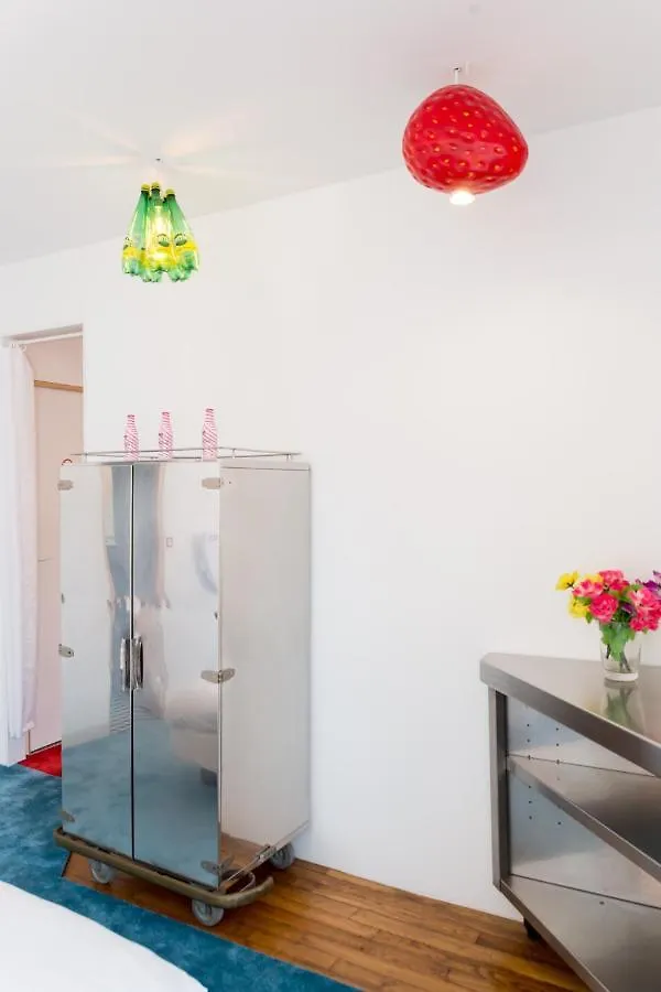 Bonjour Paris Bed & Breakfast